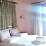 Violetta Studios&apartments *