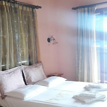 Violetta Studios&apartments *