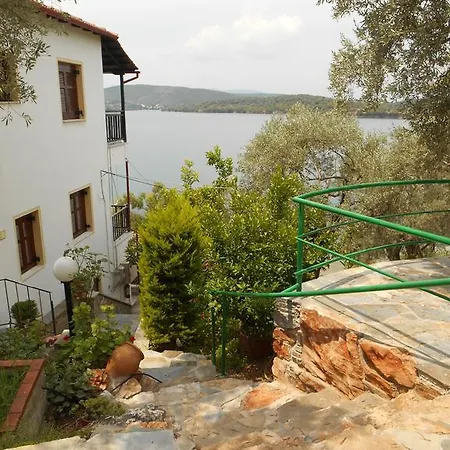 Violetta Studios&apartments