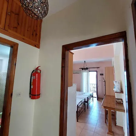 Violetta Studios&apartments * Milína