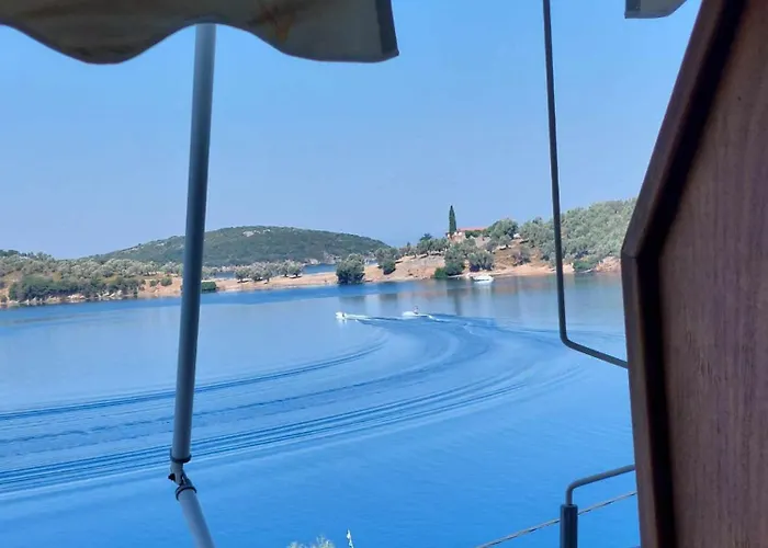 Violetta & Apartament *